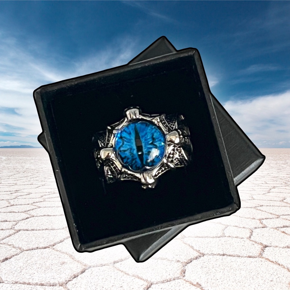 ✦ Men’s Stainless Steel Adjustable Blue Dragon Eye Ring